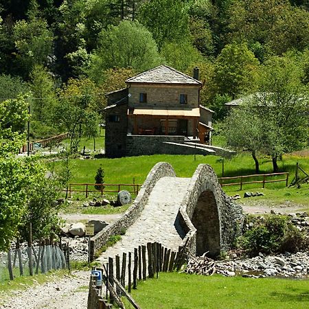 Mulino Marghen - Restored Watermill - Accomodation And Retreat Center Zeri Экстерьер фото