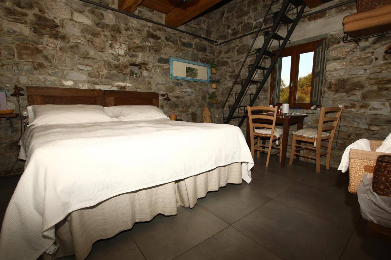 Mulino Marghen - Restored Watermill - Accomodation And Retreat Center Zeri Экстерьер фото