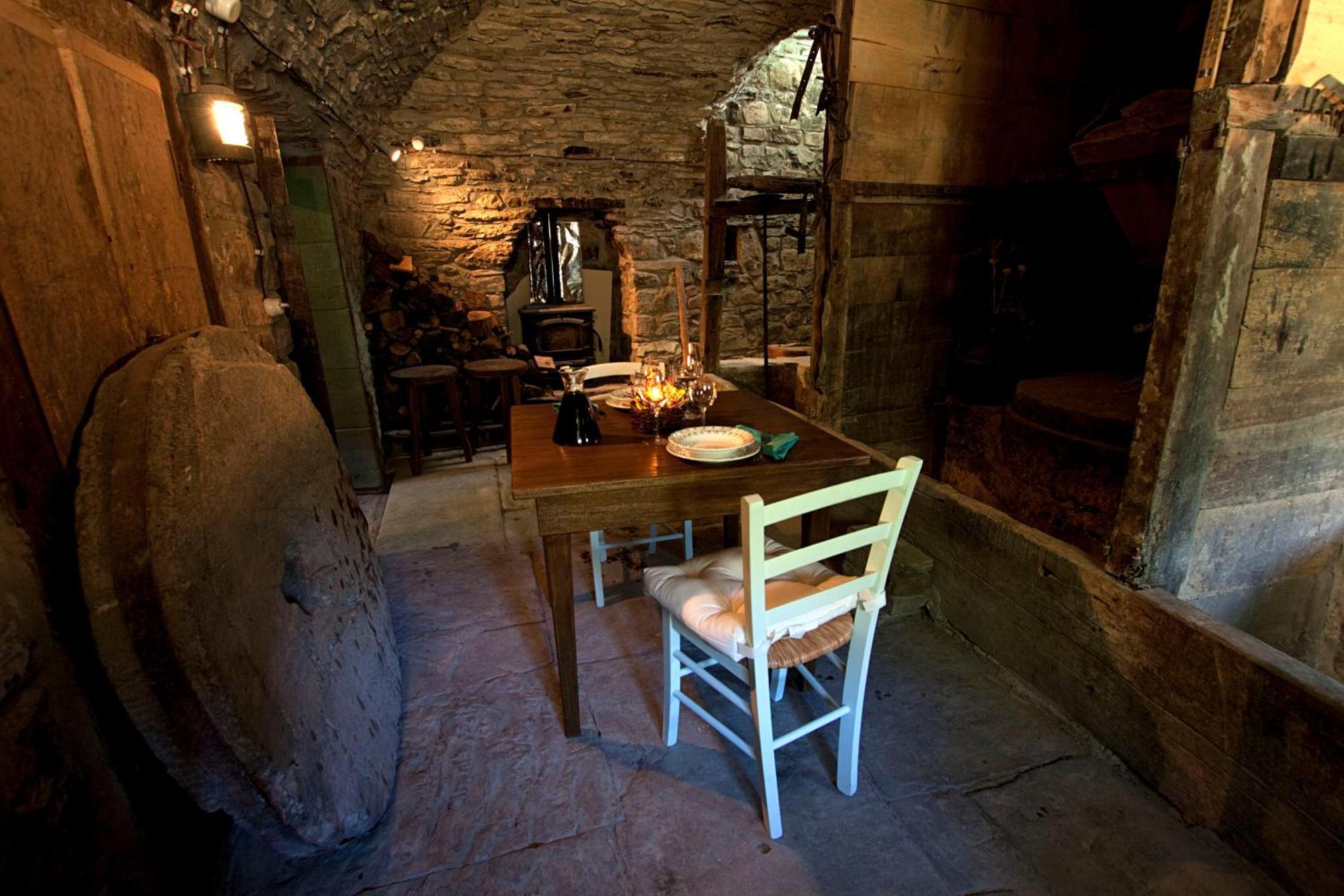 Mulino Marghen - Restored Watermill - Accomodation And Retreat Center Zeri Экстерьер фото